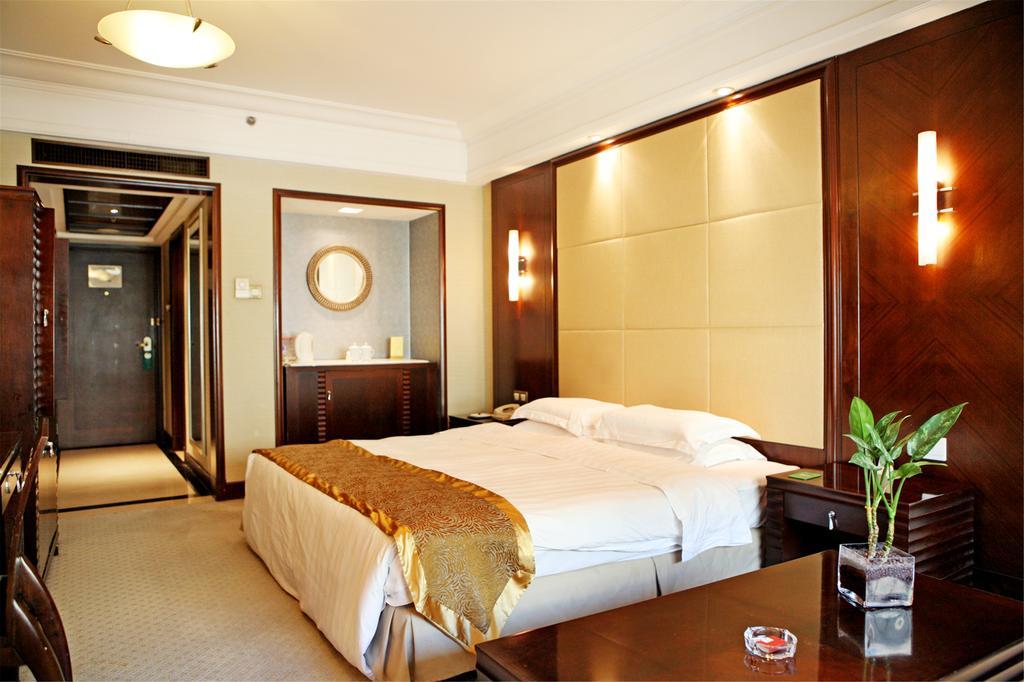 Guangzhou Hotel Peking  Kamer foto