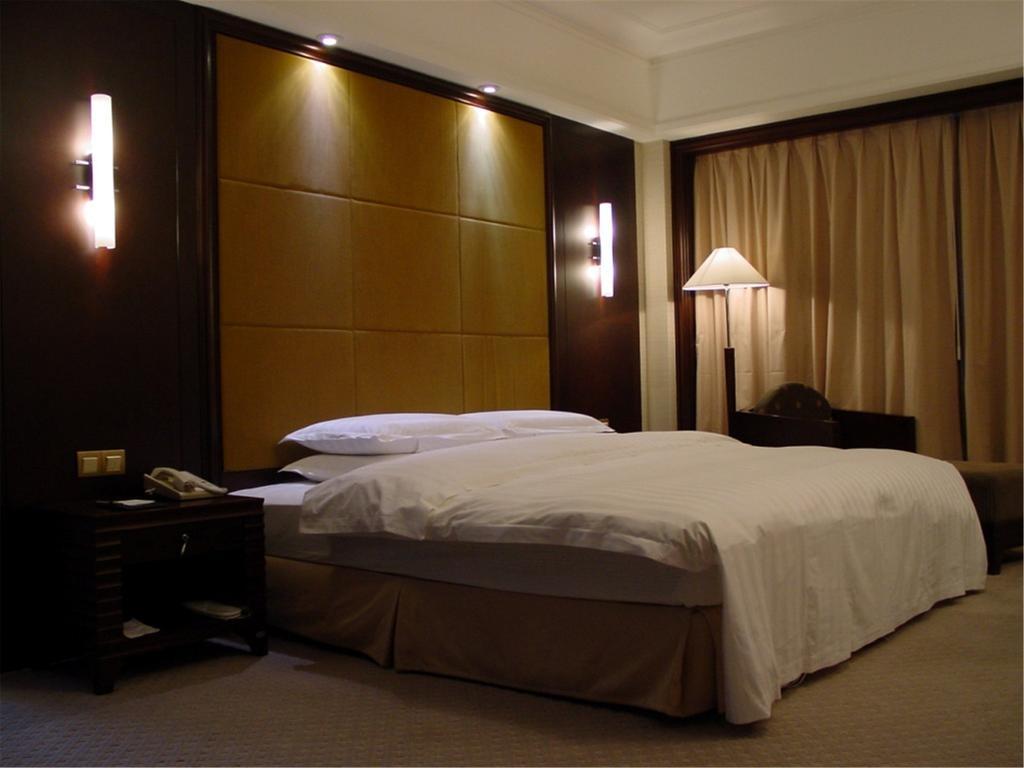 Guangzhou Hotel Peking  Buitenkant foto